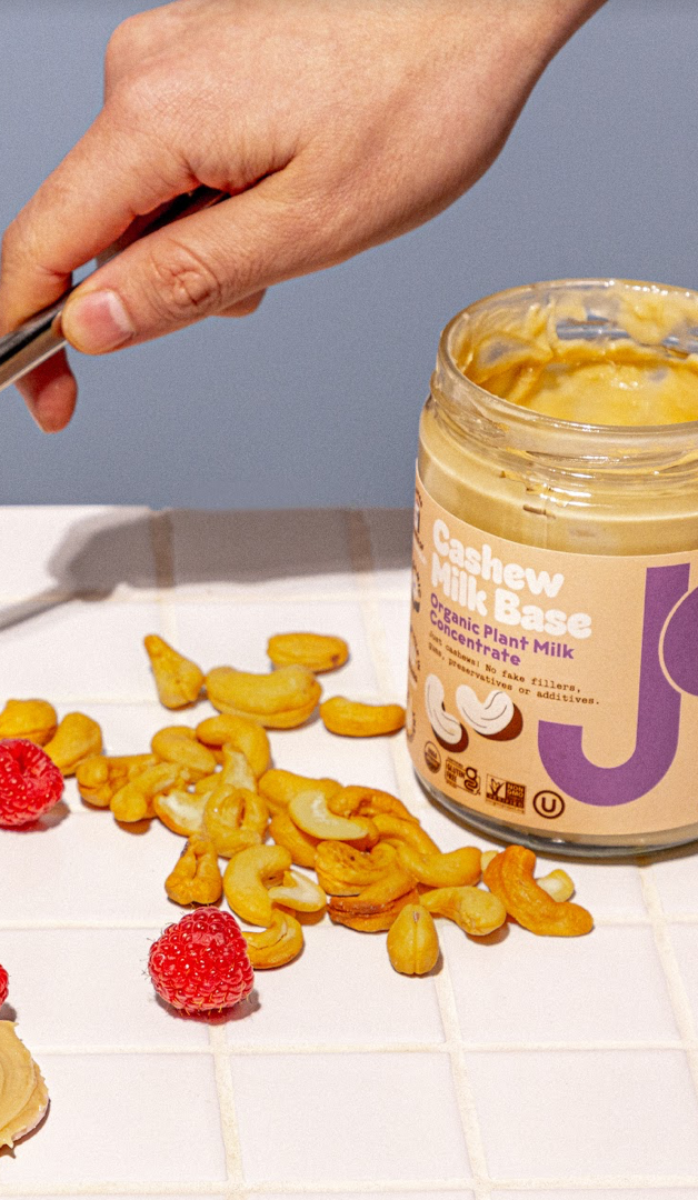 A Dietitian's Love Letter To Cashews